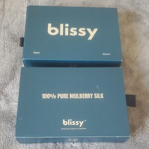Blissy Blue Silk Pillowcase